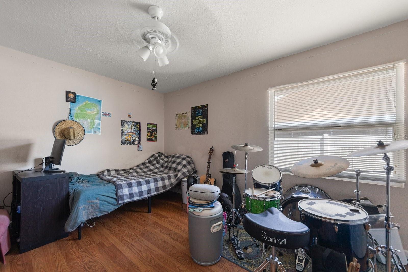 1679 NEEDLES LN W — photo 14