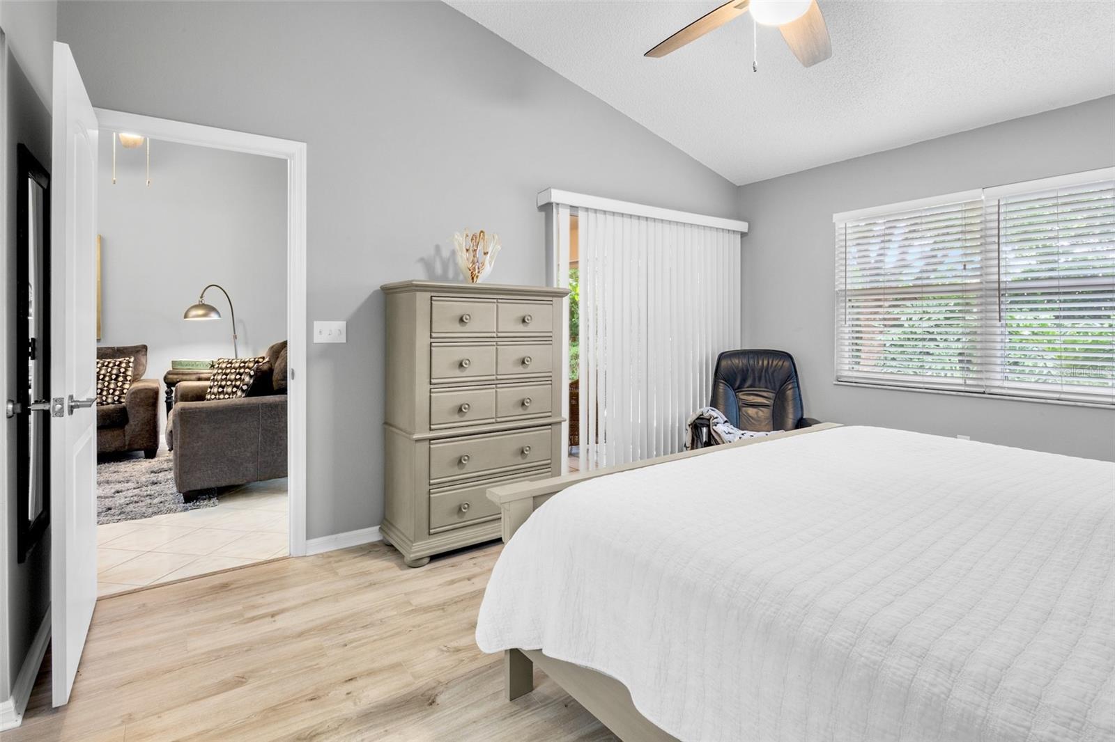5607 MONTE ROSSO RD — photo 18