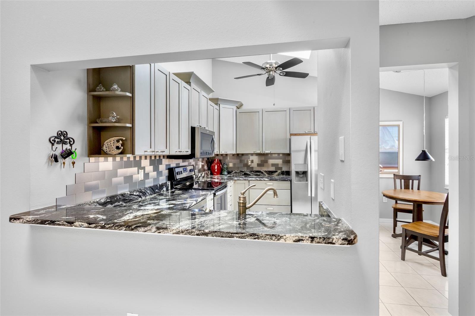 5607 MONTE ROSSO RD — photo 13