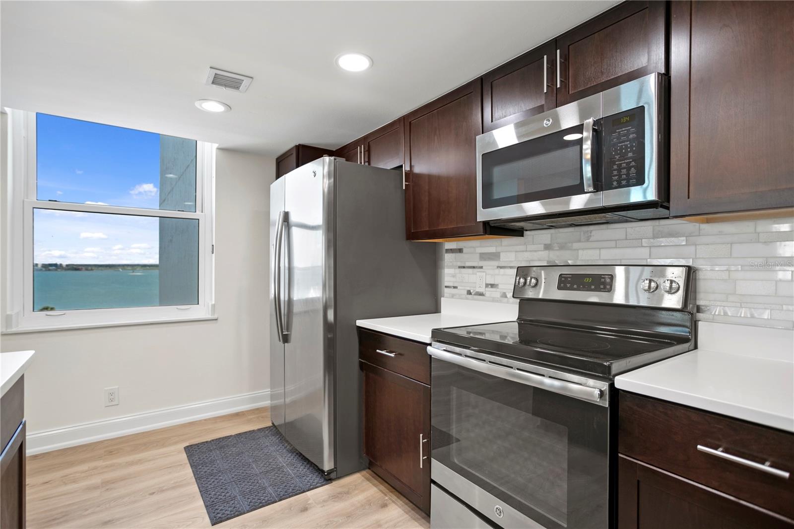 1430 GULF BLVD #603 — photo 8