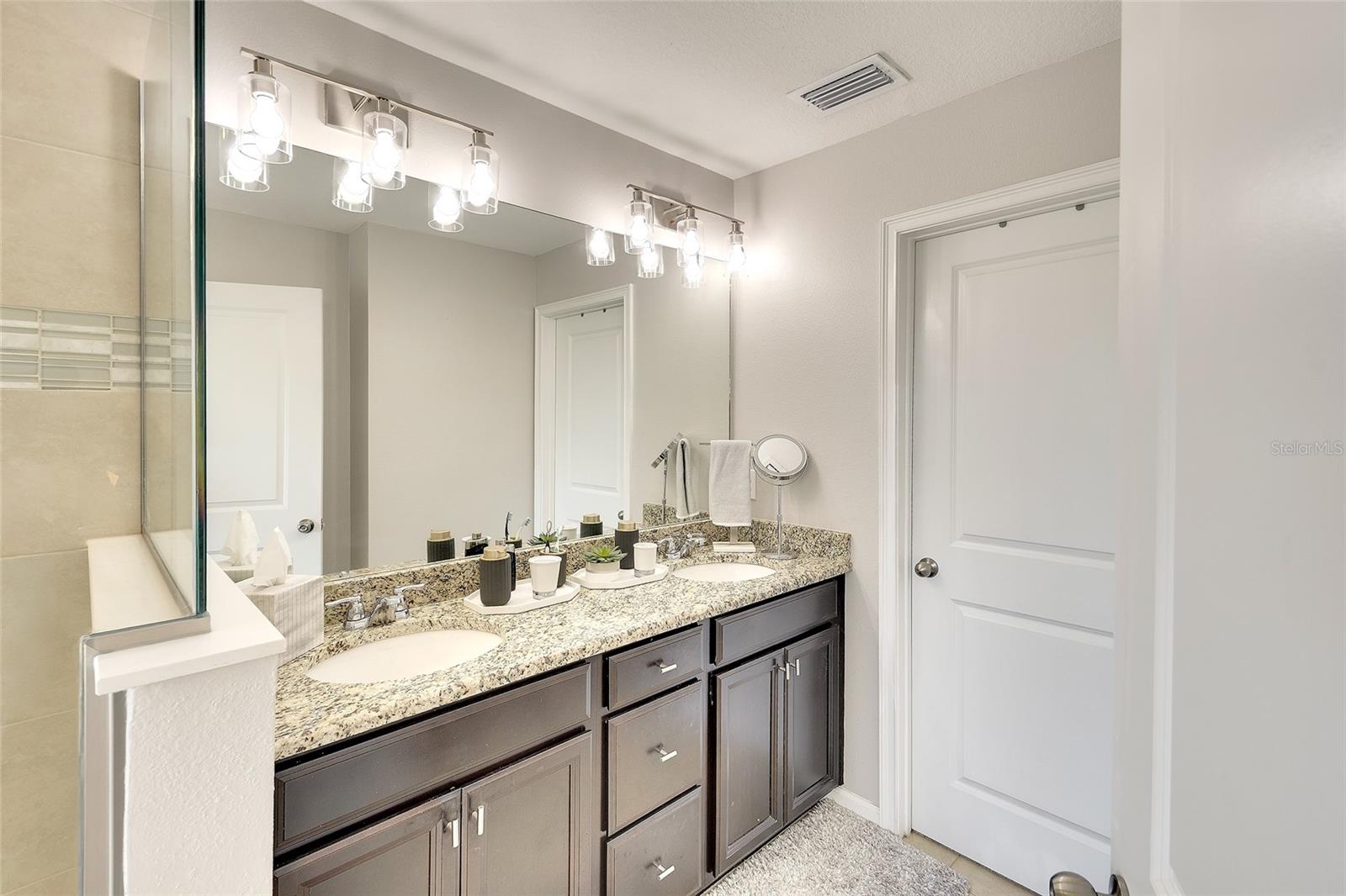 12207 TRAILHEAD DR — photo 17