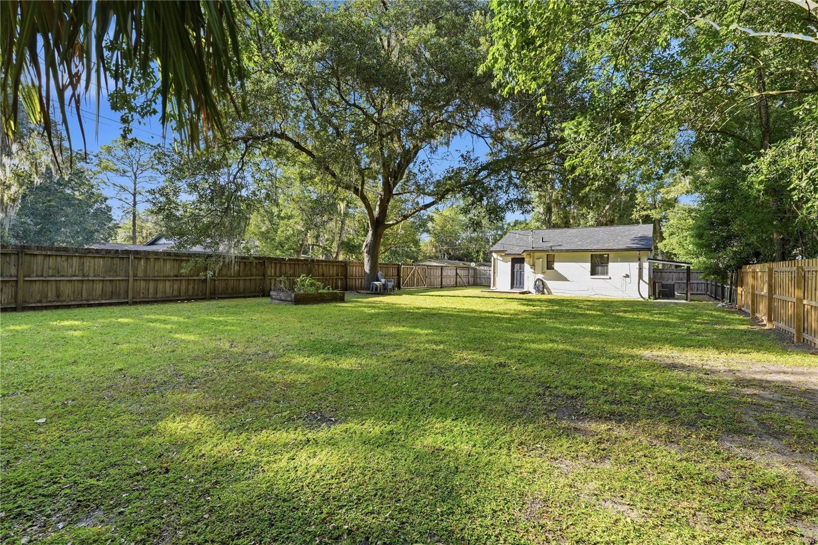 825 NW 19TH AVE — photo 21
