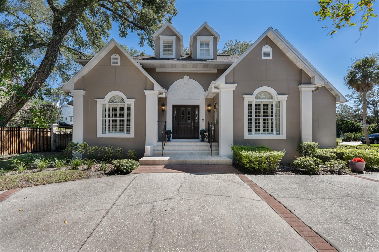 4535 W BEACHWAY DR — photo 2