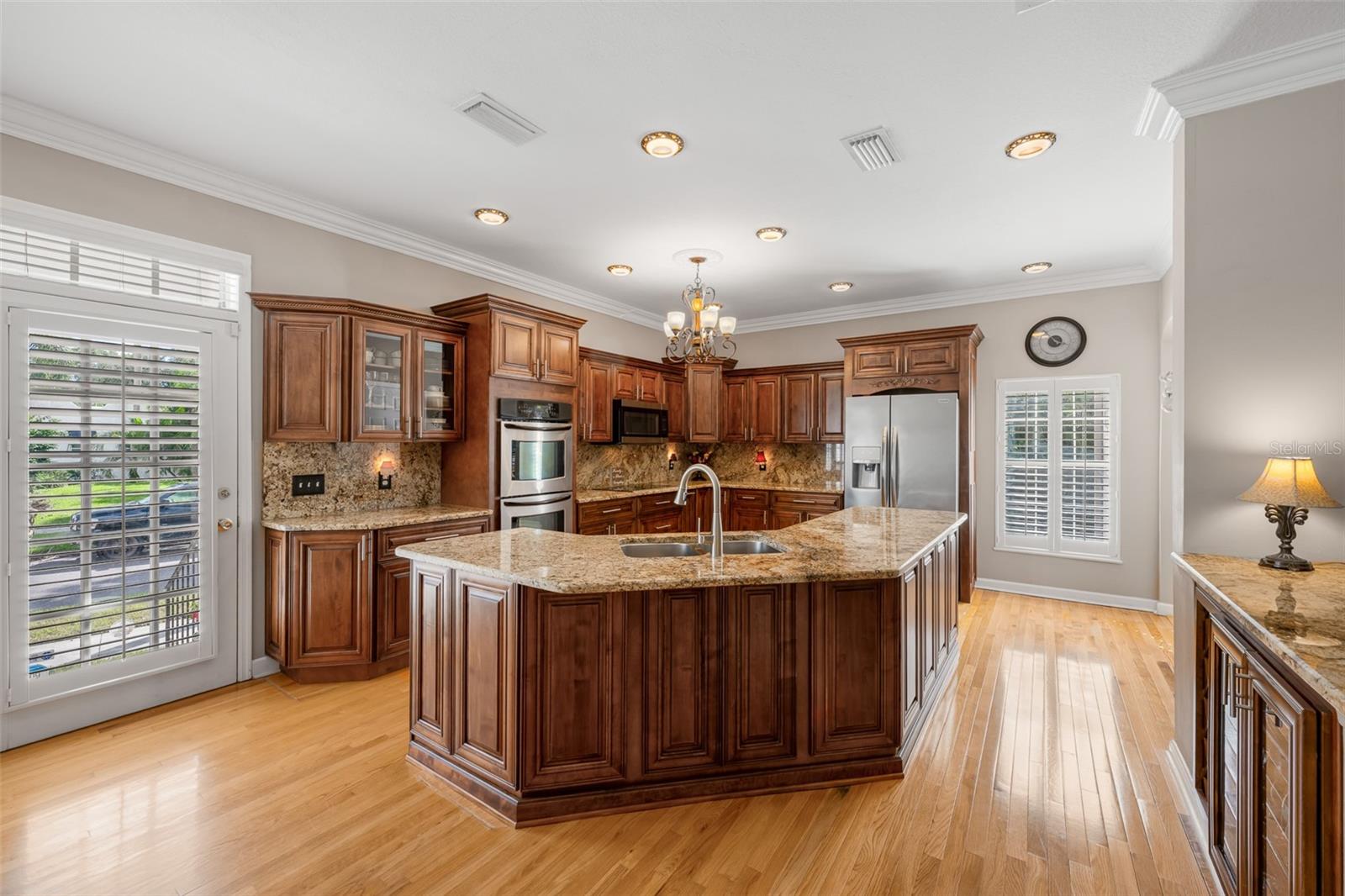 4535 W BEACHWAY DR — photo 3