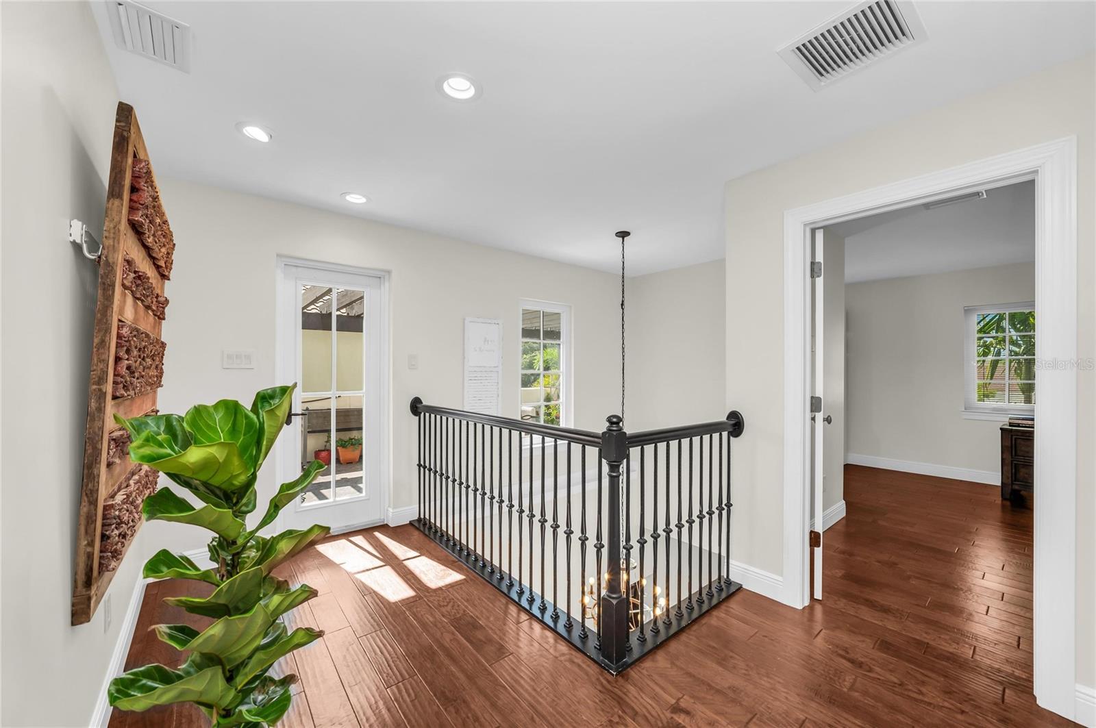 301 PONCE DE LEON AVE — photo 22