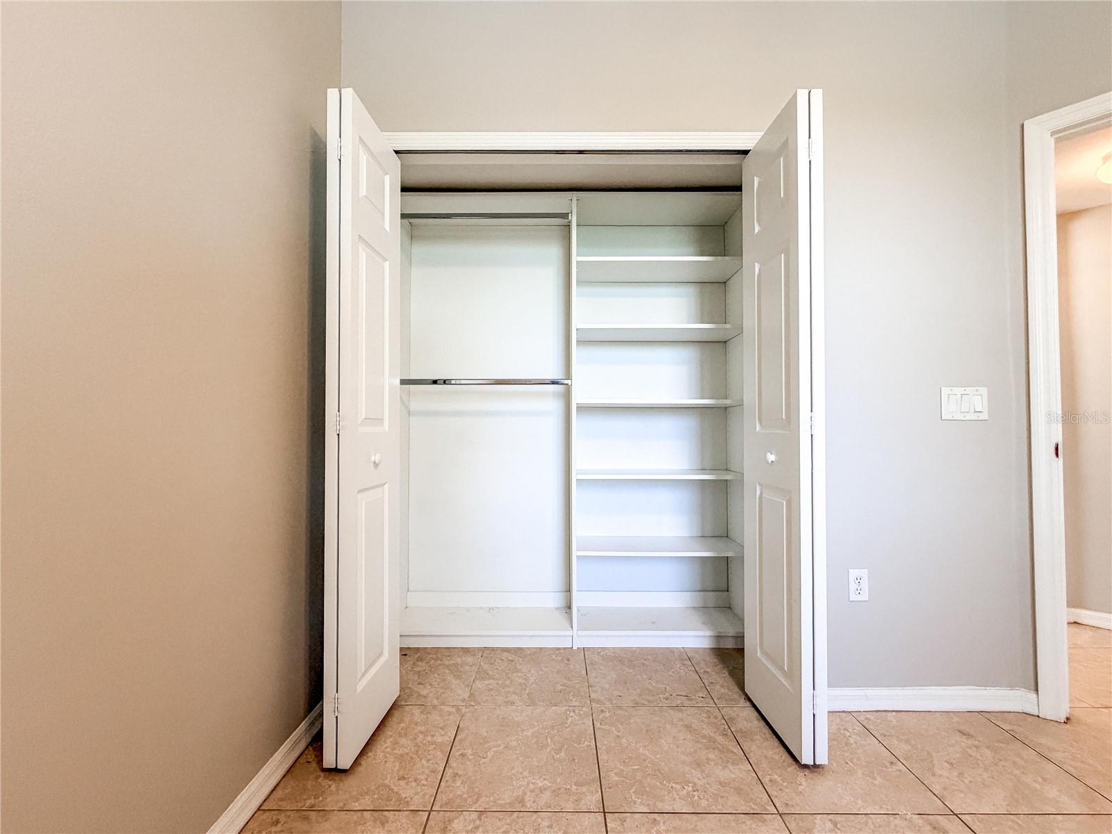 8604 FENHOLLOWAY CT — photo 34