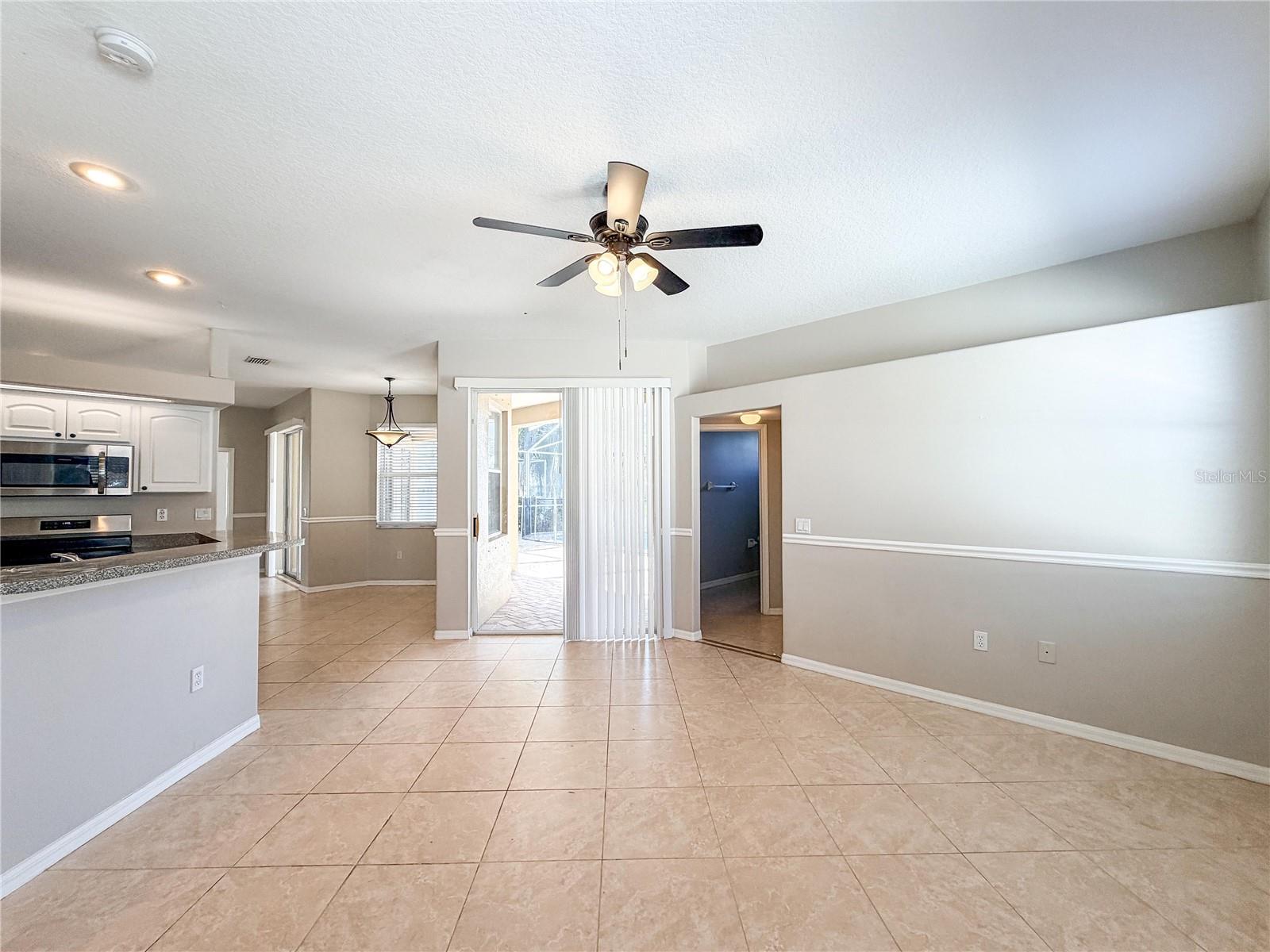 8604 FENHOLLOWAY CT — photo 23