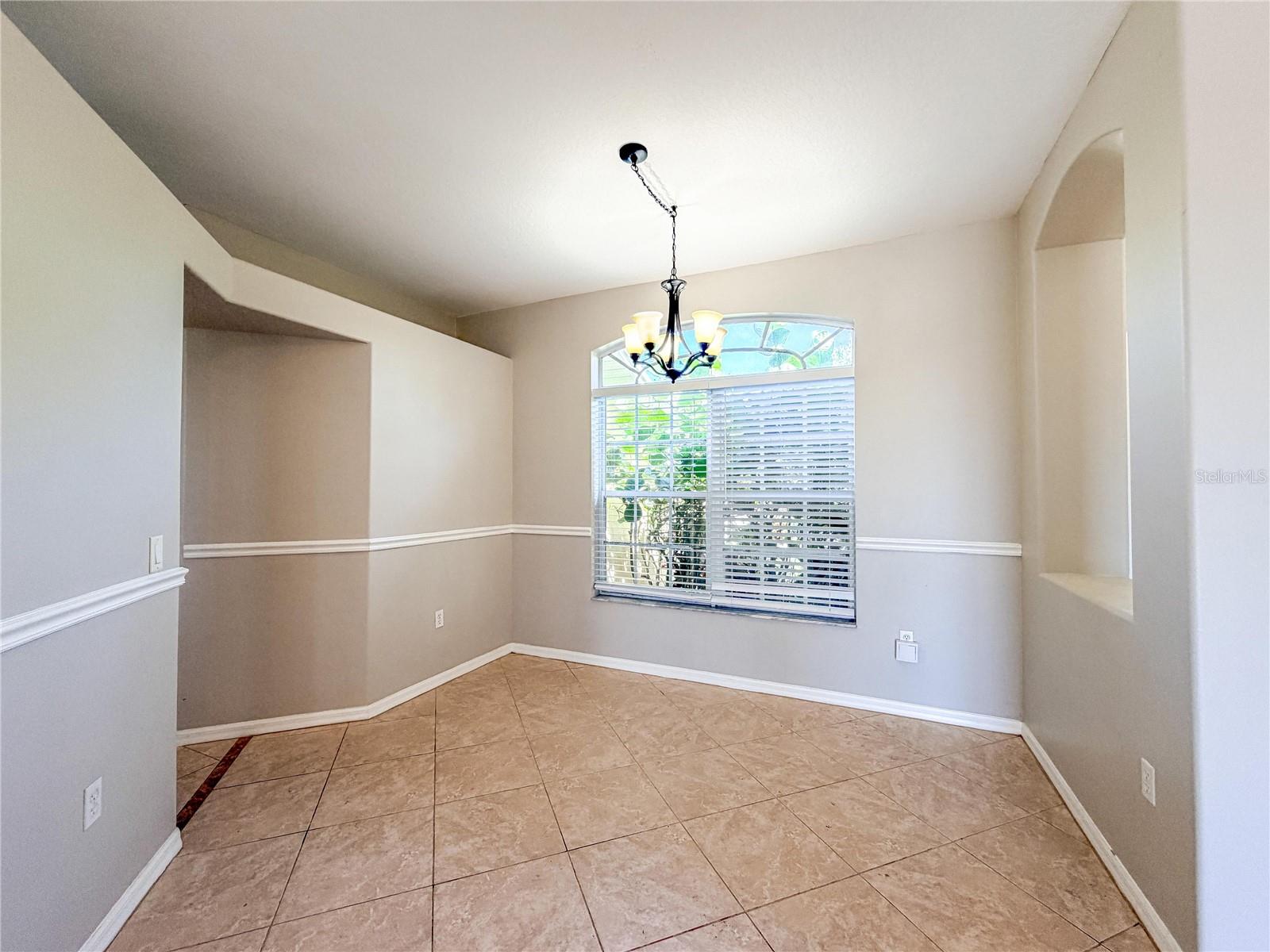 8604 FENHOLLOWAY CT — photo 15