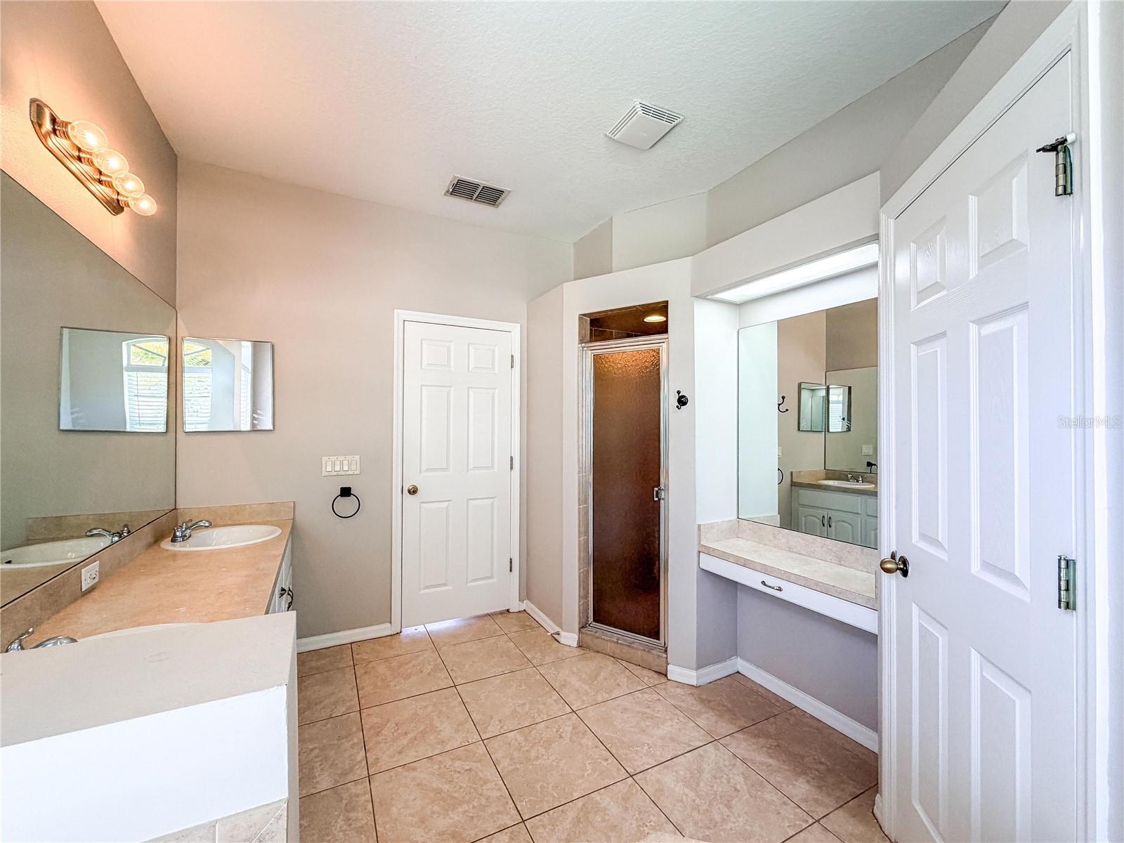 8604 FENHOLLOWAY CT — photo 28