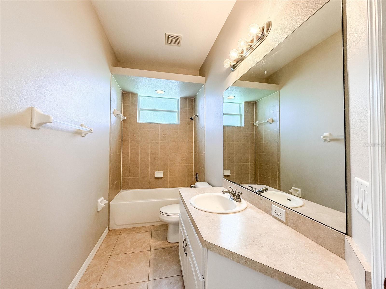 8604 FENHOLLOWAY CT — photo 38