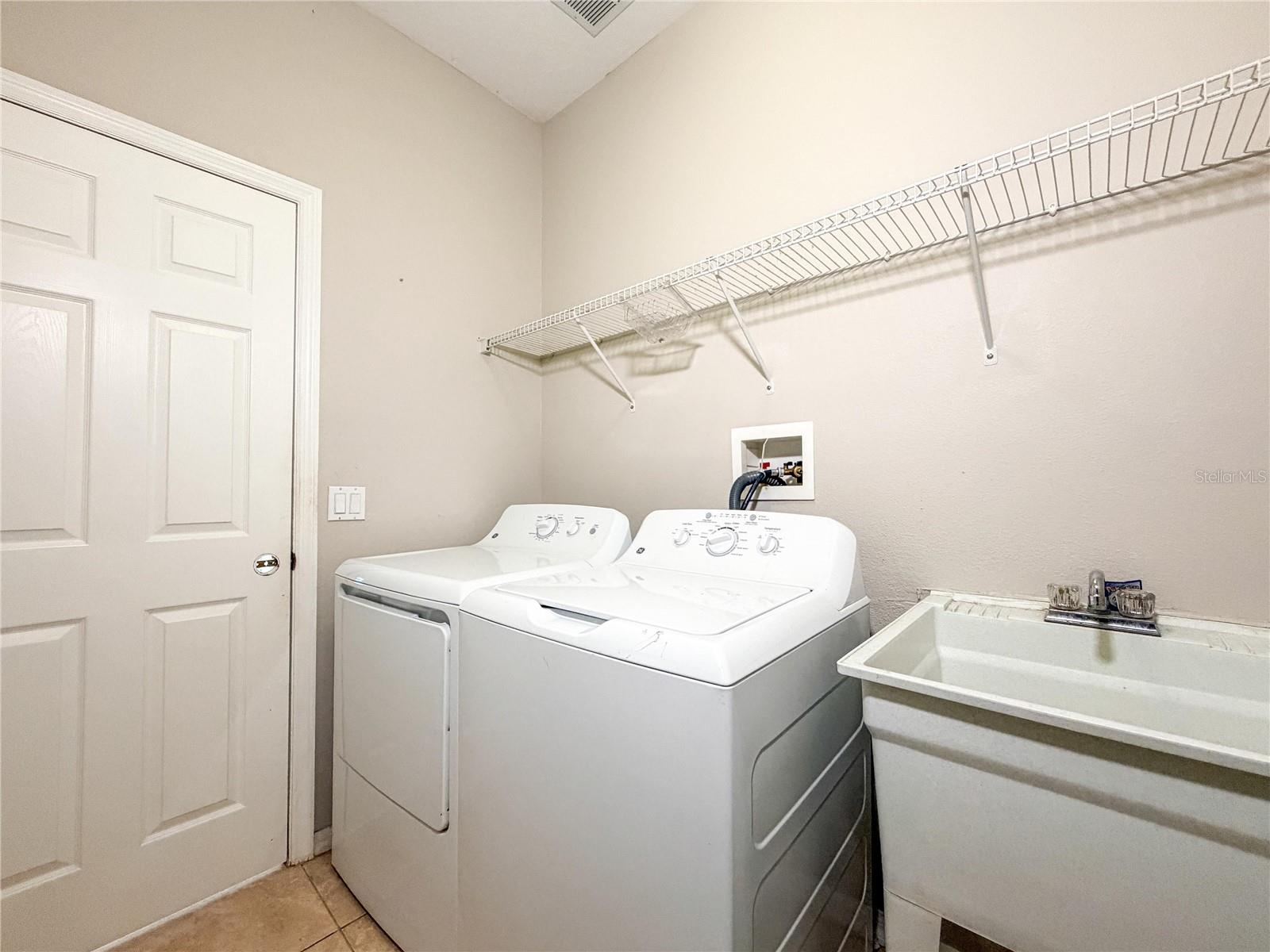 8604 FENHOLLOWAY CT — photo 41