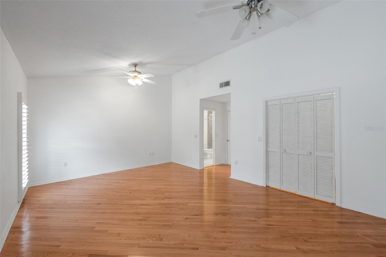 716 S BREVARD AVE — photo 34