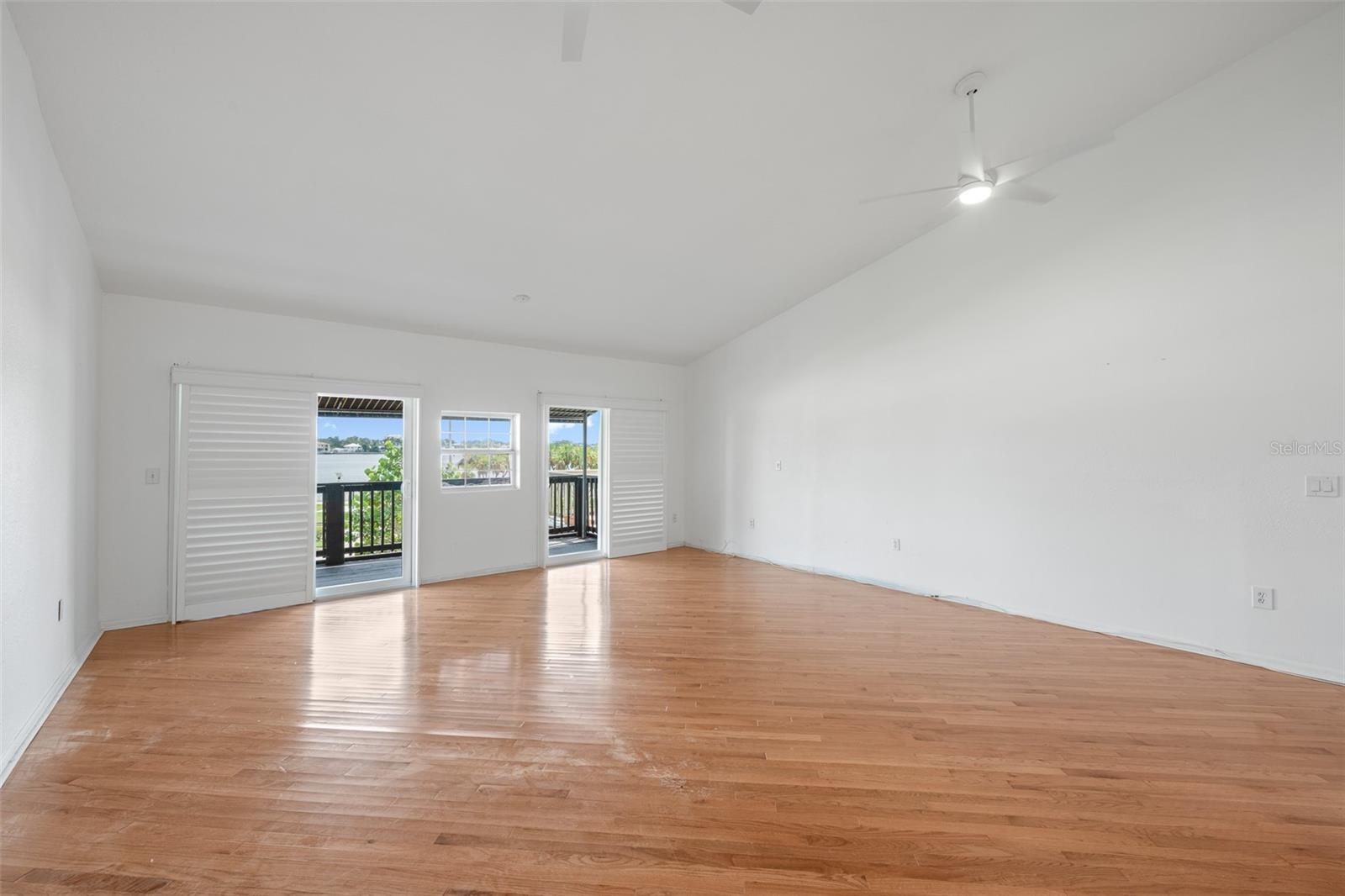 716 S BREVARD AVE — photo 28