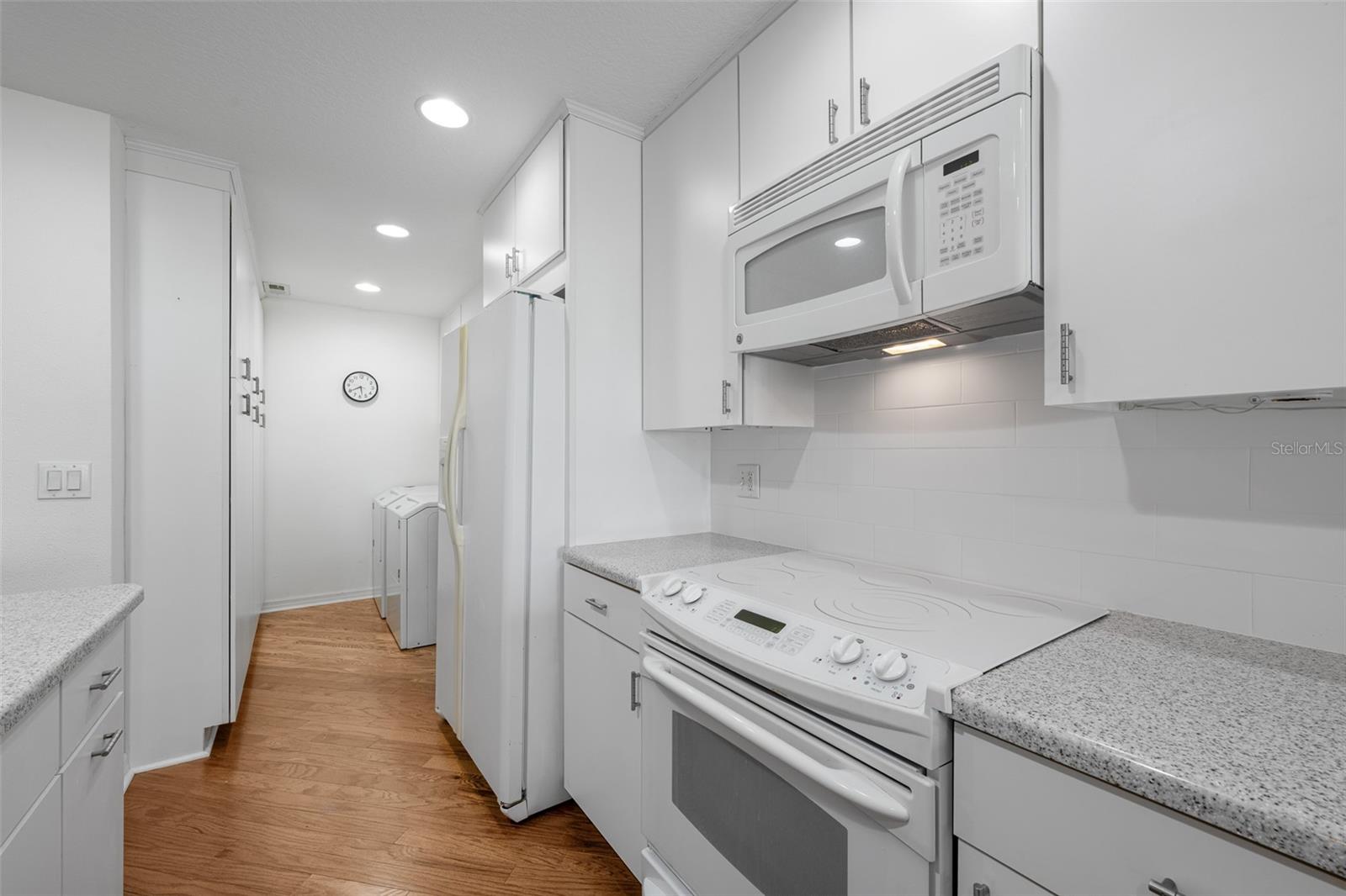 716 S BREVARD AVE — photo 16