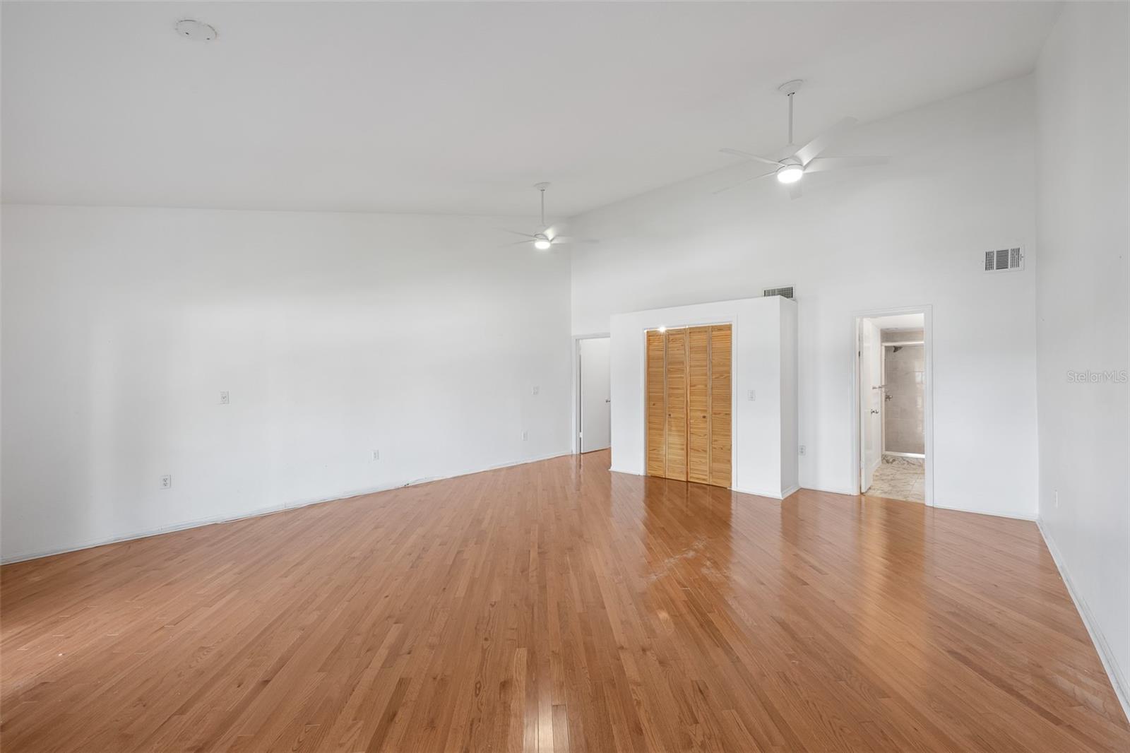 716 S BREVARD AVE — photo 27