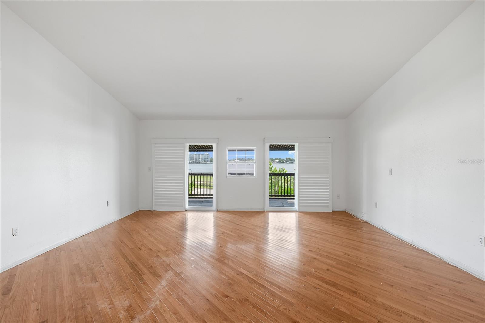 716 S BREVARD AVE — photo 24