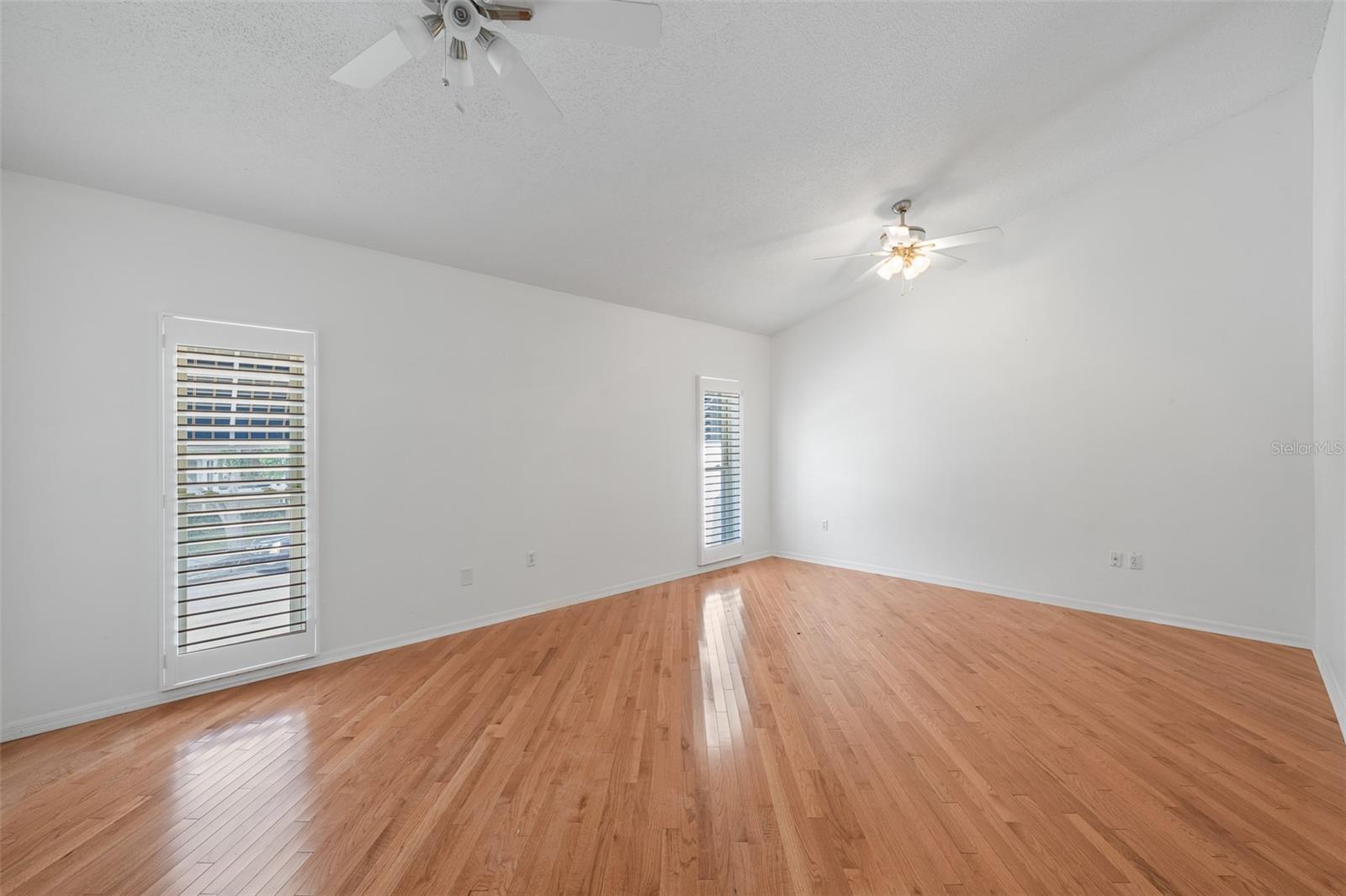 716 S BREVARD AVE — photo 32