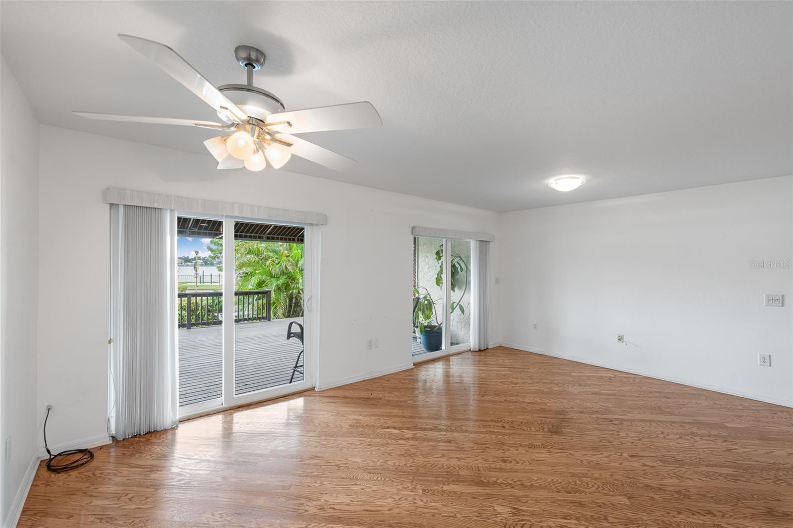716 S BREVARD AVE — photo 11