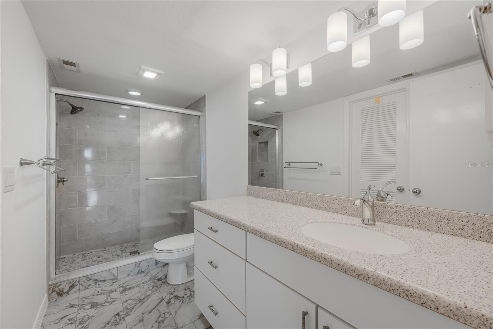 716 S BREVARD AVE — photo 29