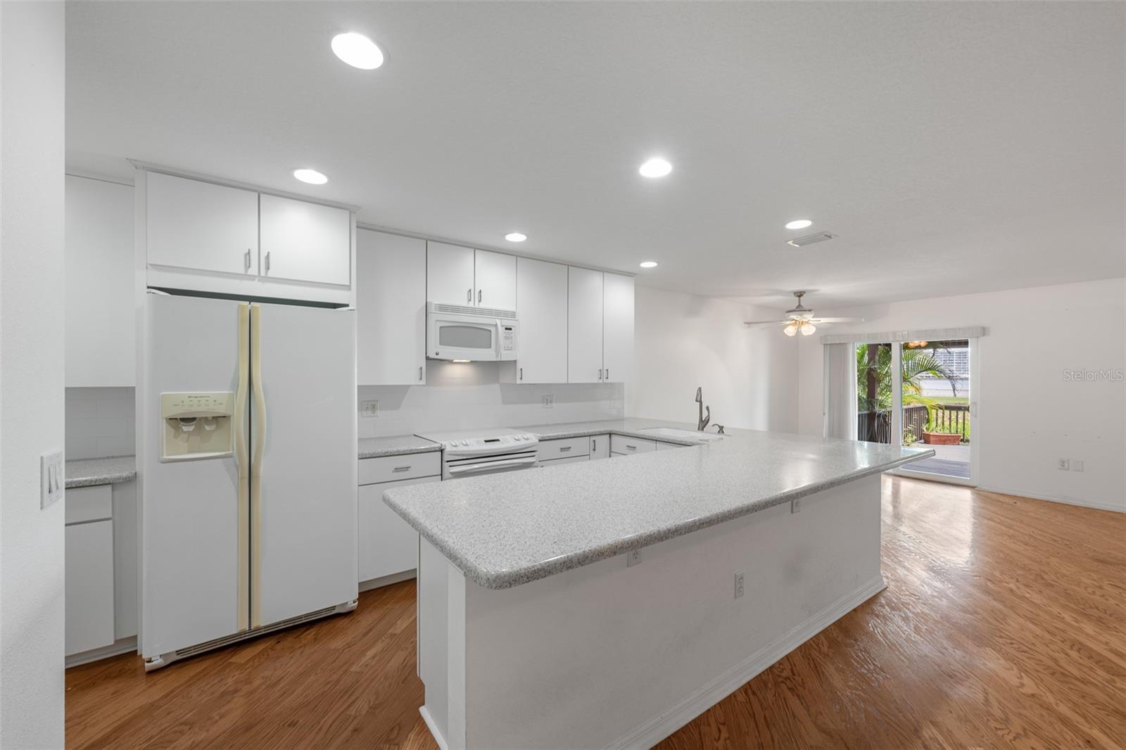 716 S BREVARD AVE — photo 15