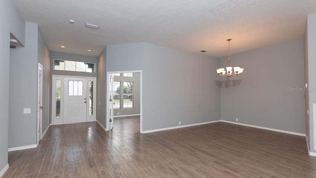 3703 TURKEY OAK DR — photo 4