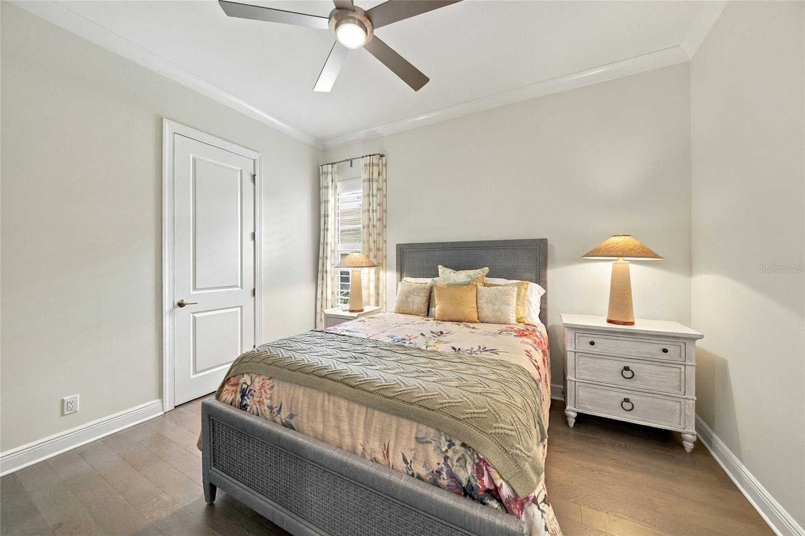 764 CROSSWIND AVE — photo 23