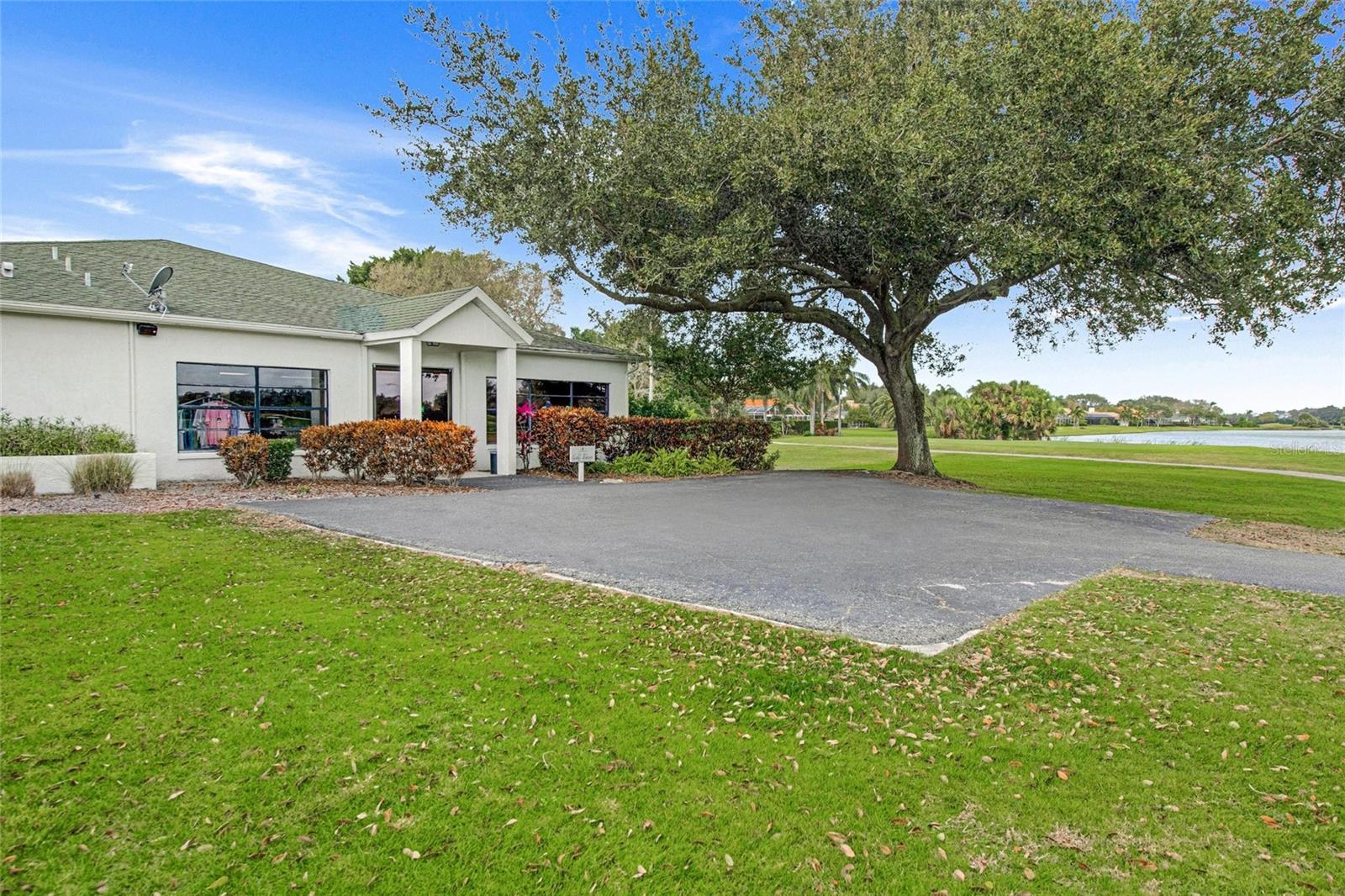 9075 MISTY CREEK DR — photo 82