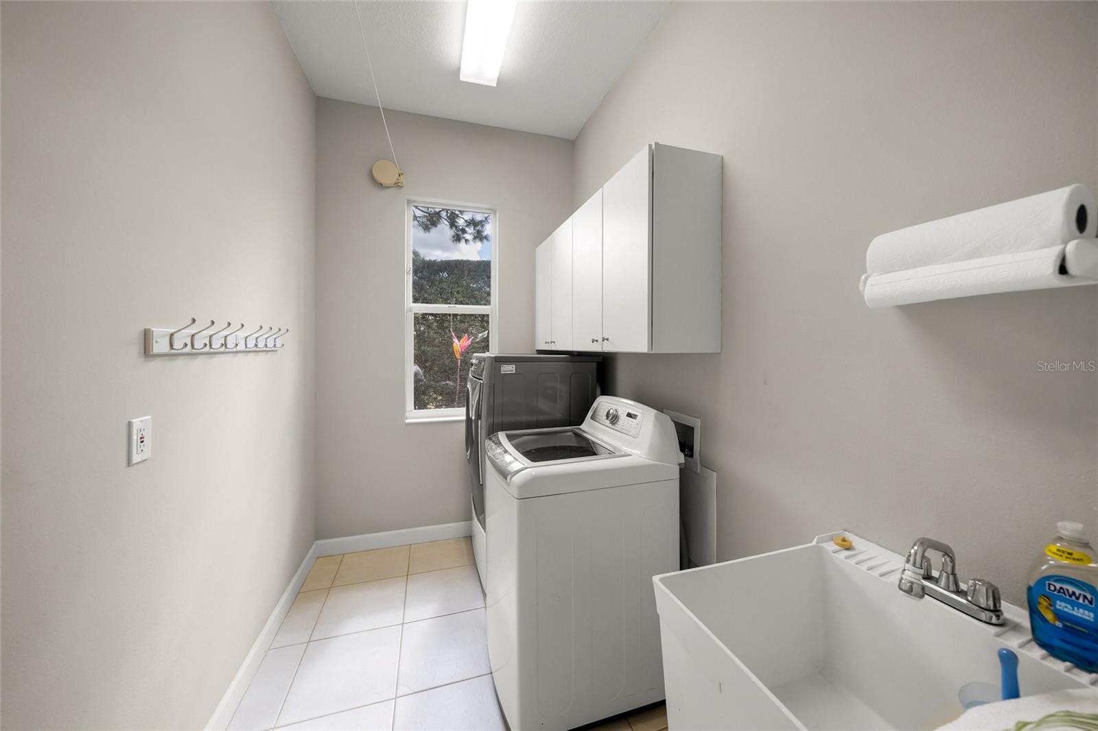 9075 MISTY CREEK DR — photo 38