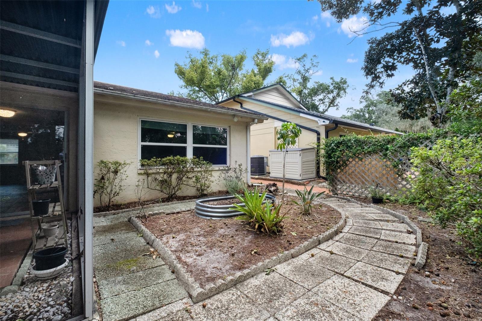 8024 BEAVER CREEK LOOP — photo 43