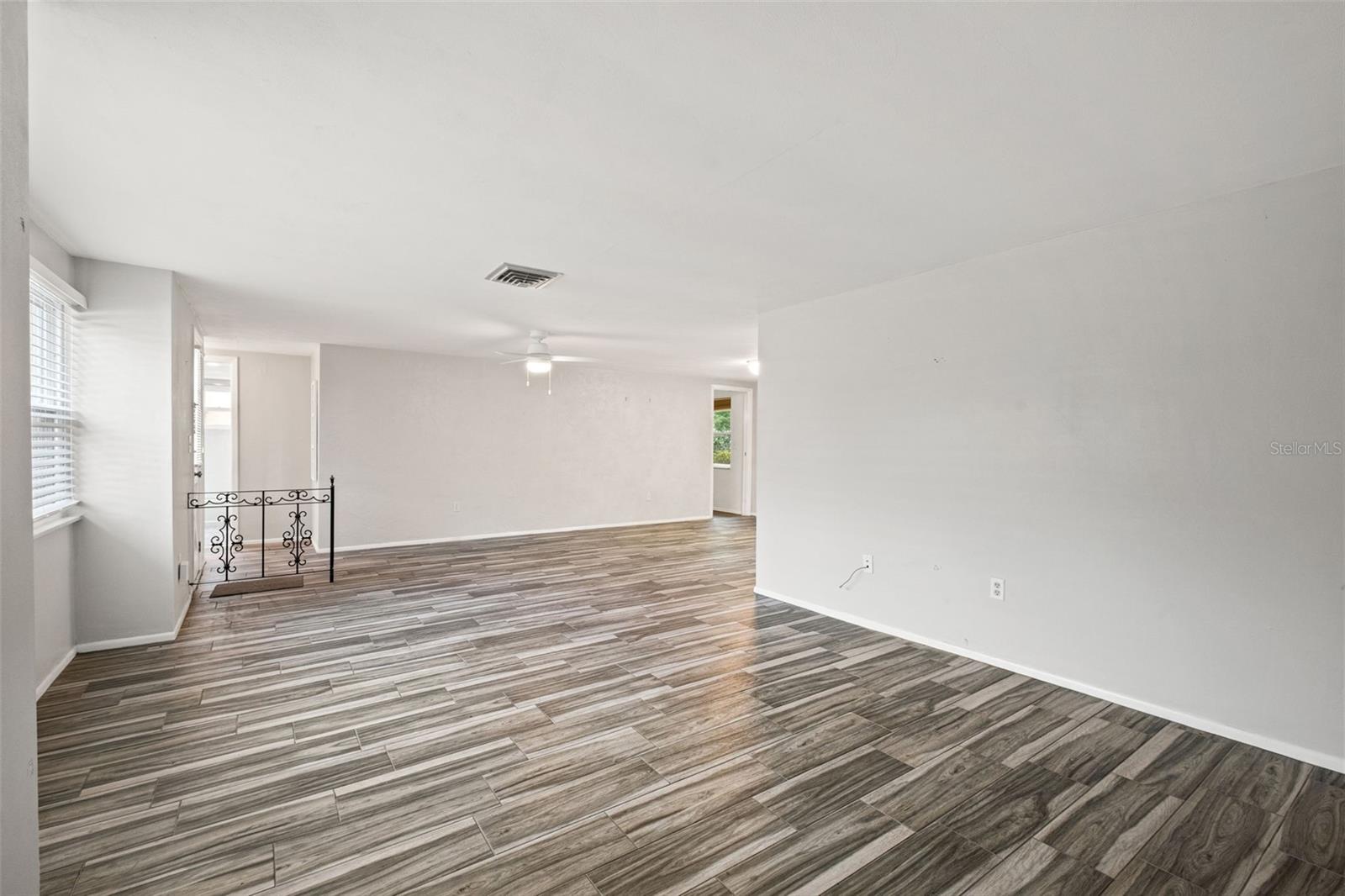 8024 BEAVER CREEK LOOP — photo 10