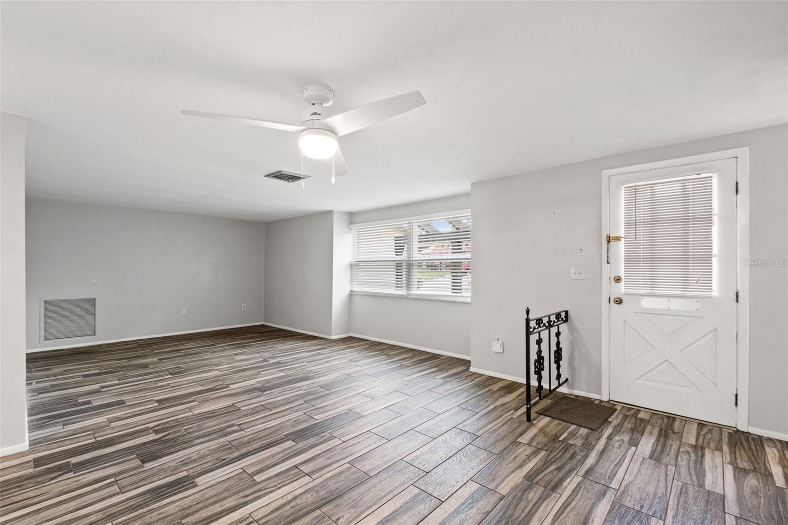 8024 BEAVER CREEK LOOP — photo 13
