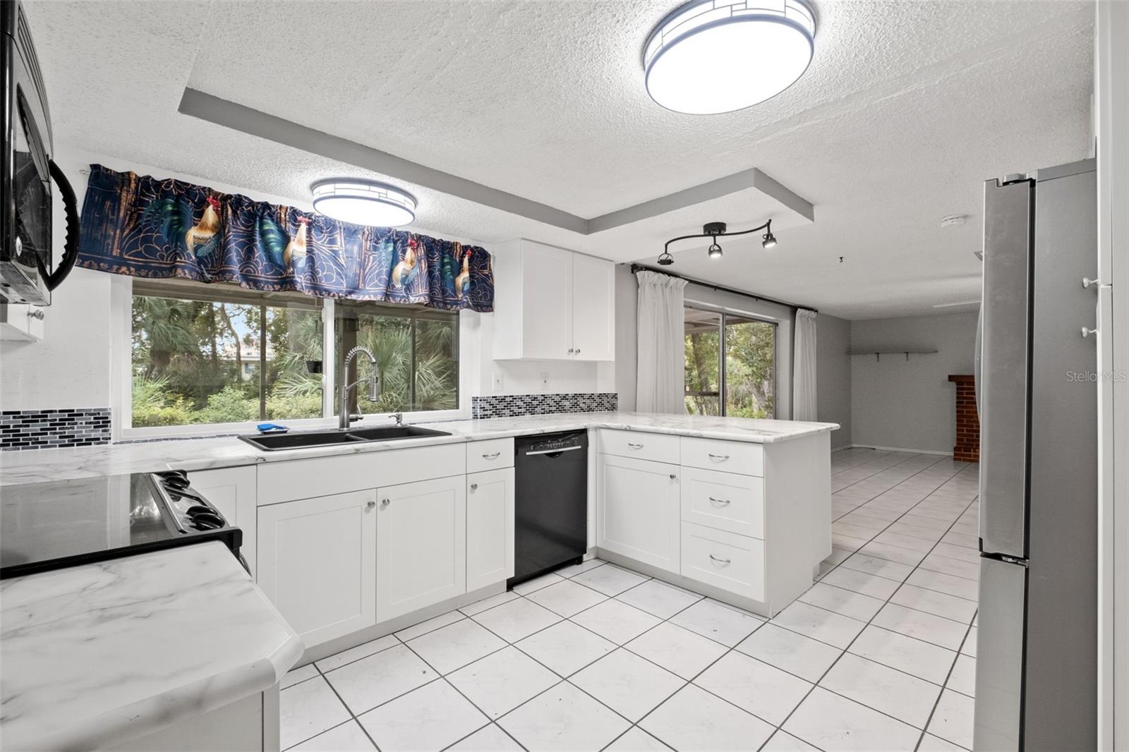 8024 BEAVER CREEK LOOP — photo 15