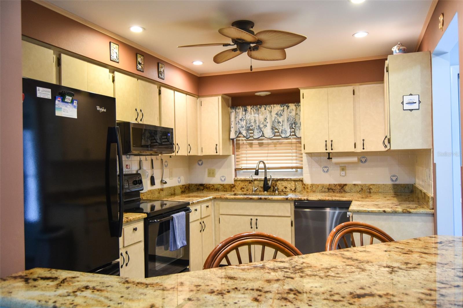 1109 TARTAN DR #B — photo 5