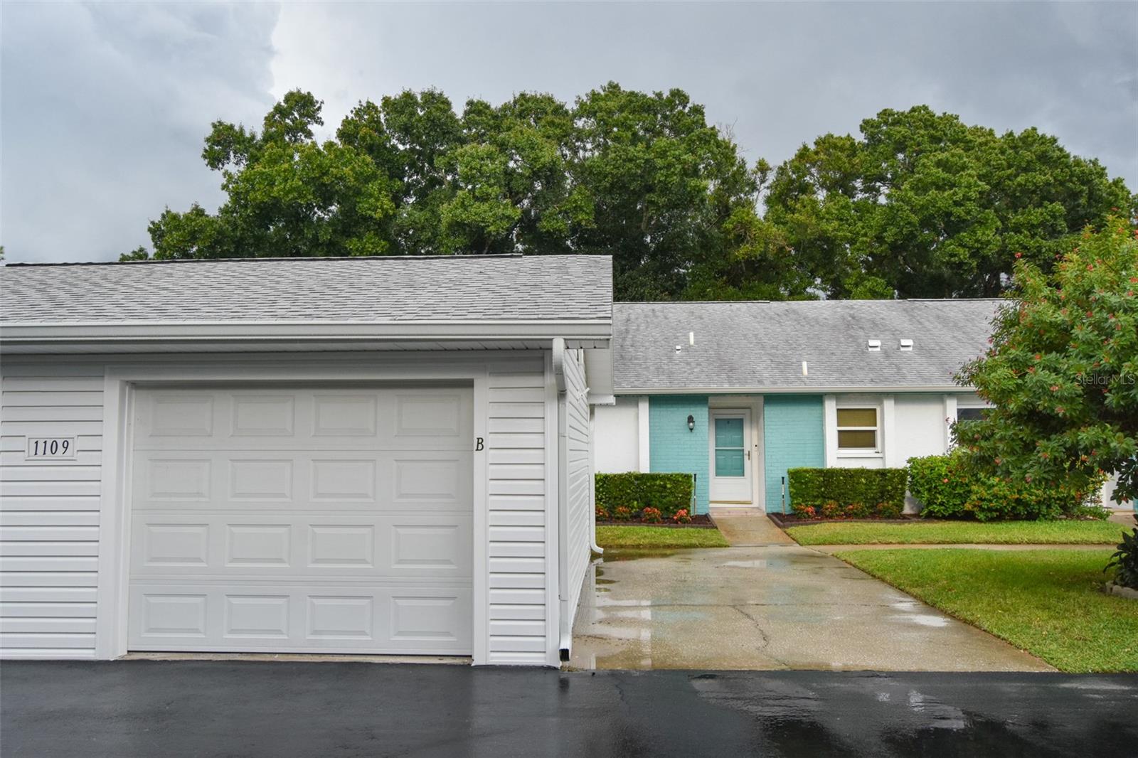 1109 TARTAN DR #B — photo 3