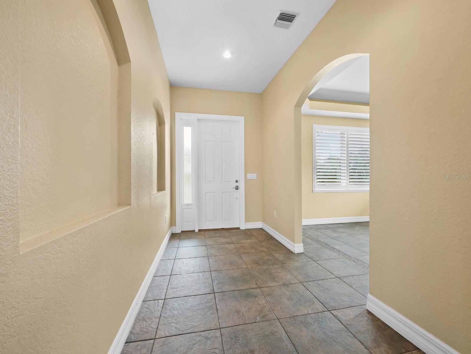 182 ISLAND CIR — photo 5