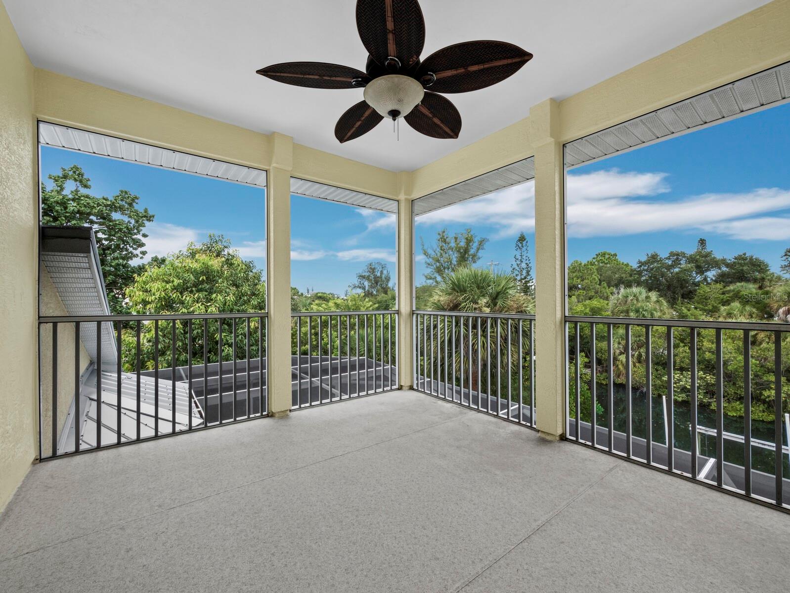 182 ISLAND CIR — photo 30