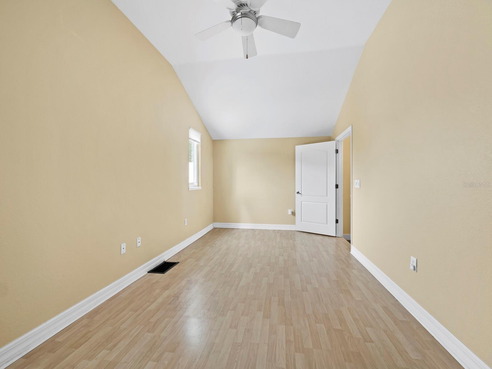 182 ISLAND CIR — photo 24