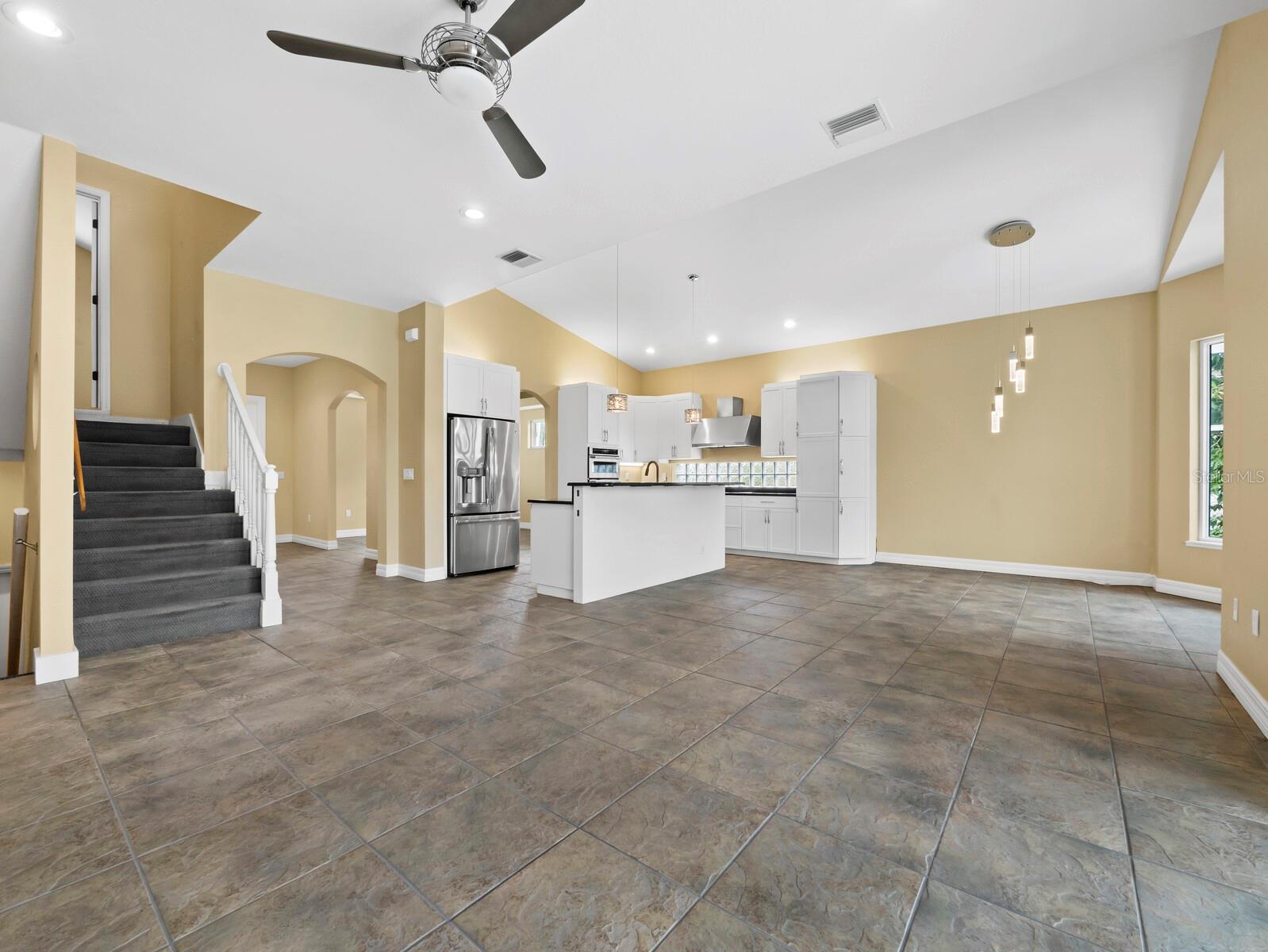 182 ISLAND CIR — photo 10