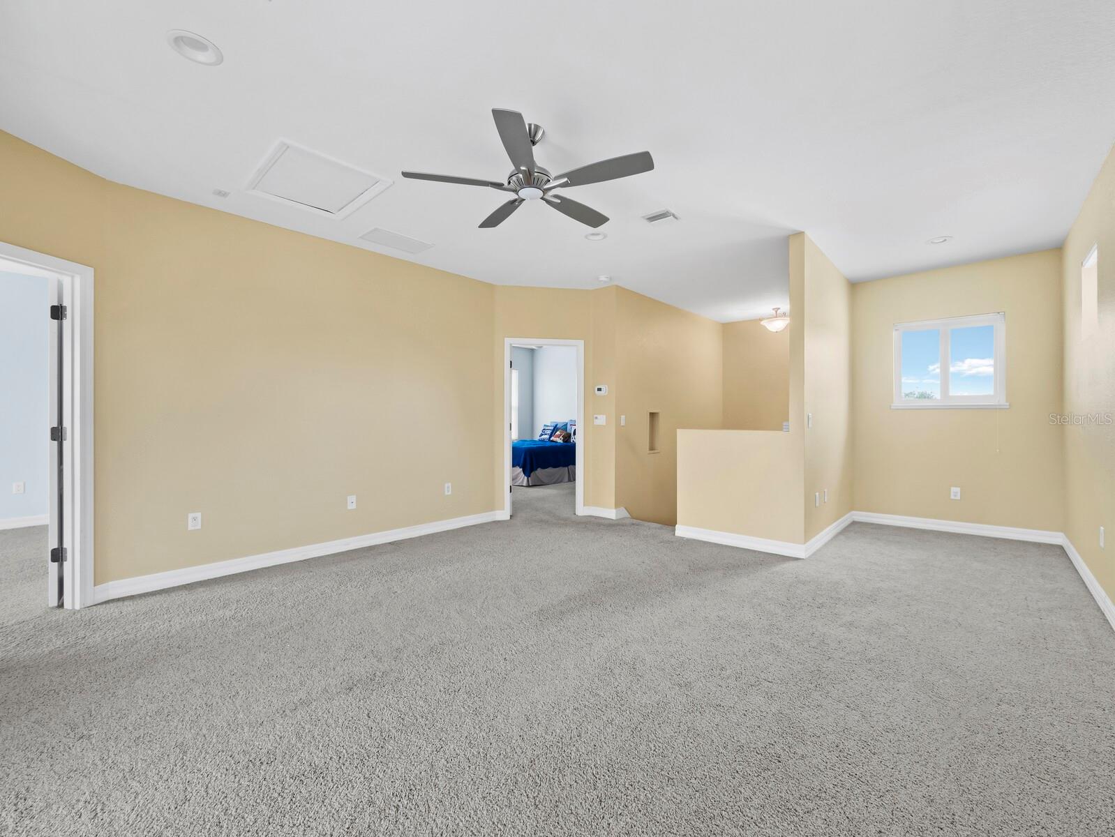 182 ISLAND CIR — photo 26