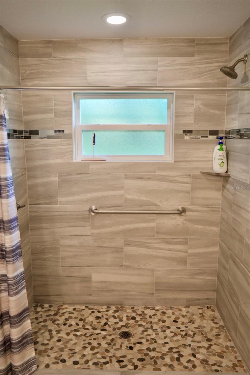 5168 GREENHOUSE AVE — photo 22