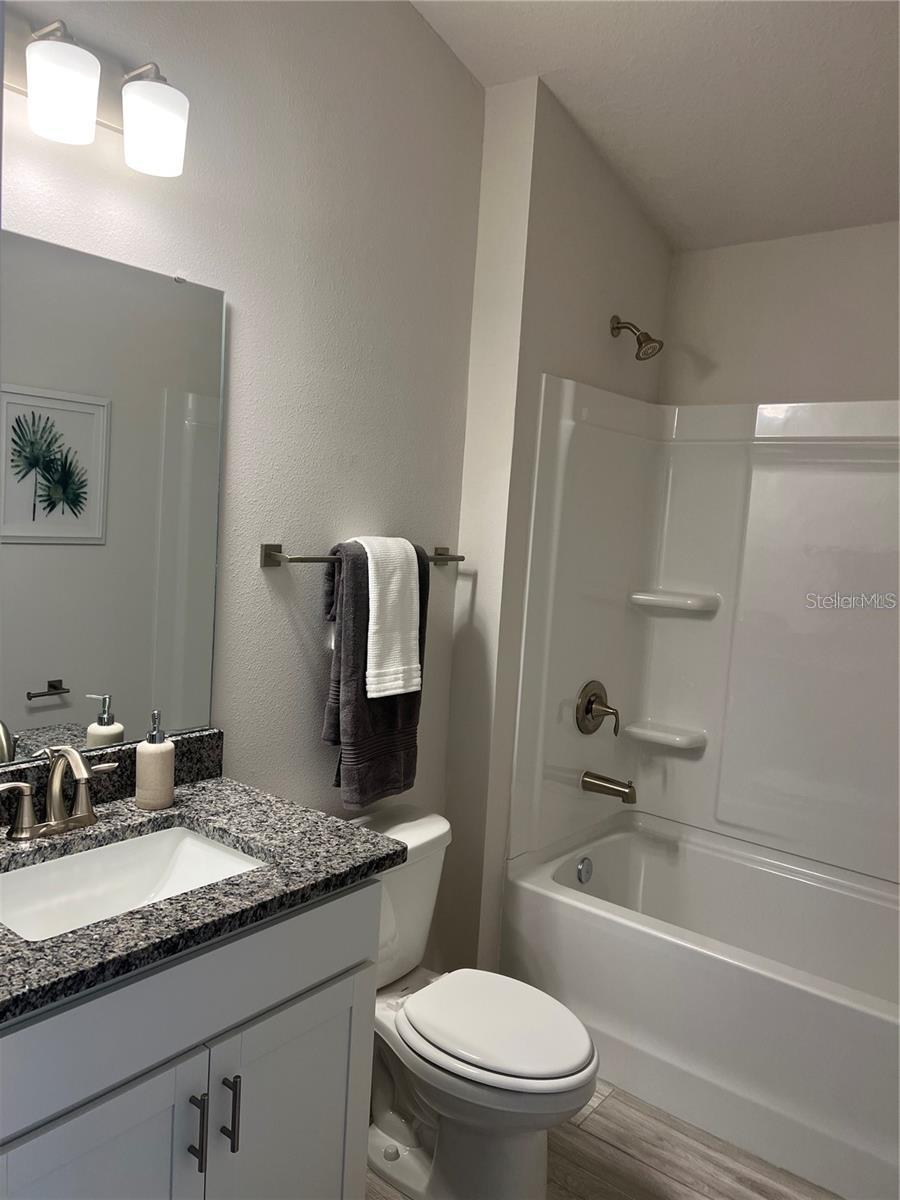 9380 HIGHLAND HILLS DR ST — photo 10