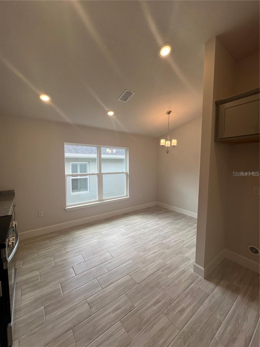9380 HIGHLAND HILLS DR ST — photo 18
