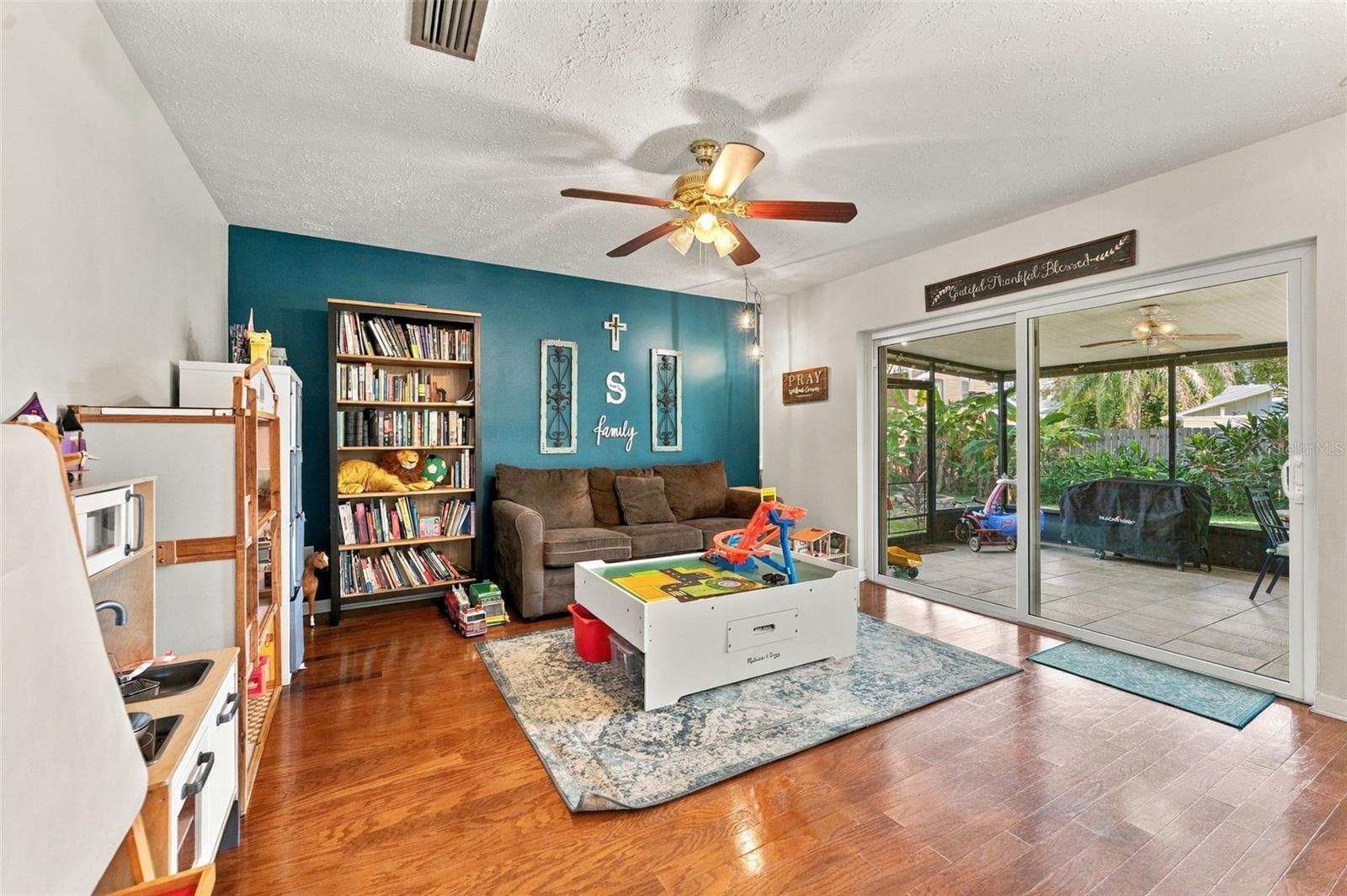 15801 COUNTRY LAKE DR — photo 13