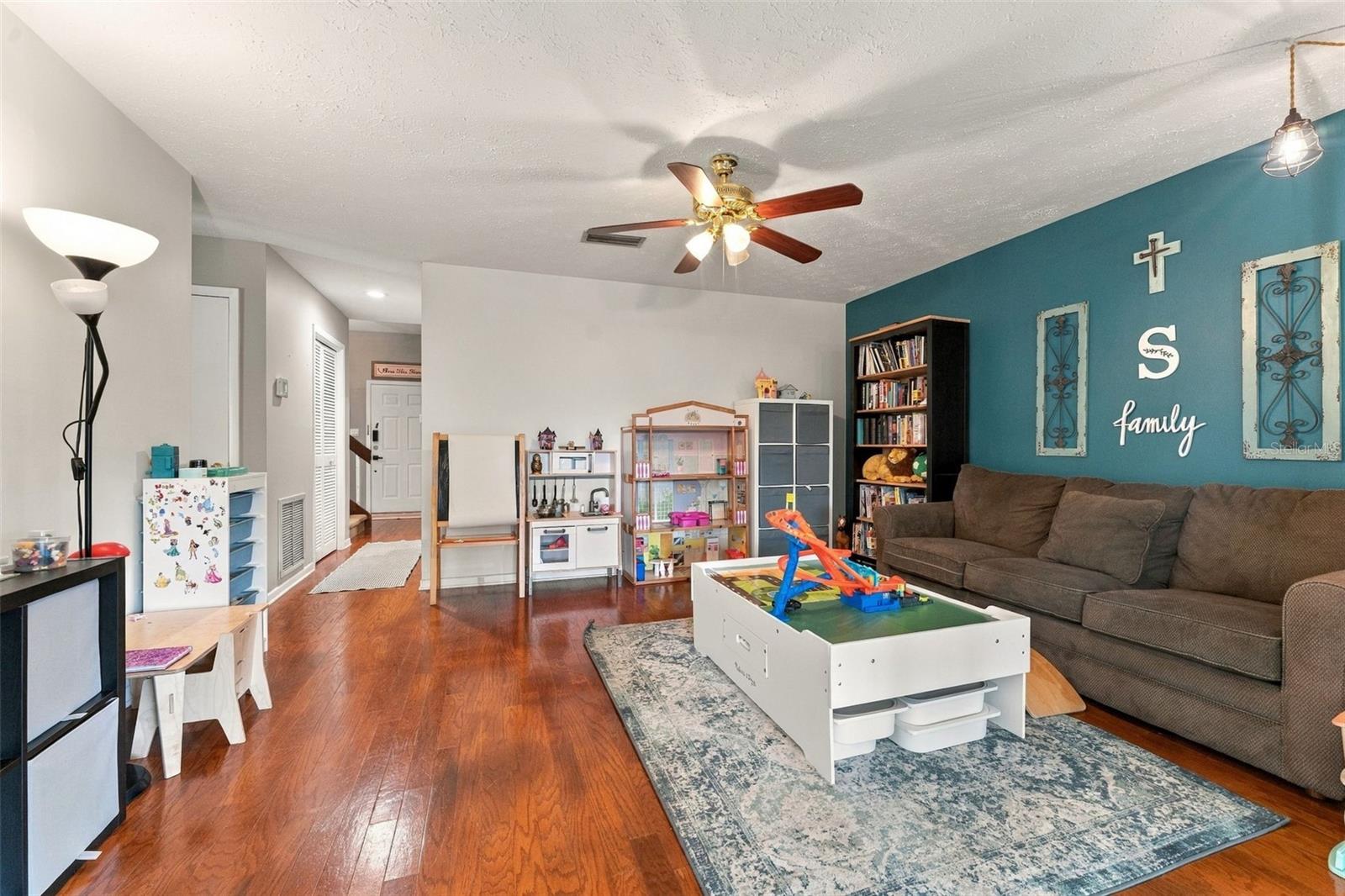 15801 COUNTRY LAKE DR — photo 14