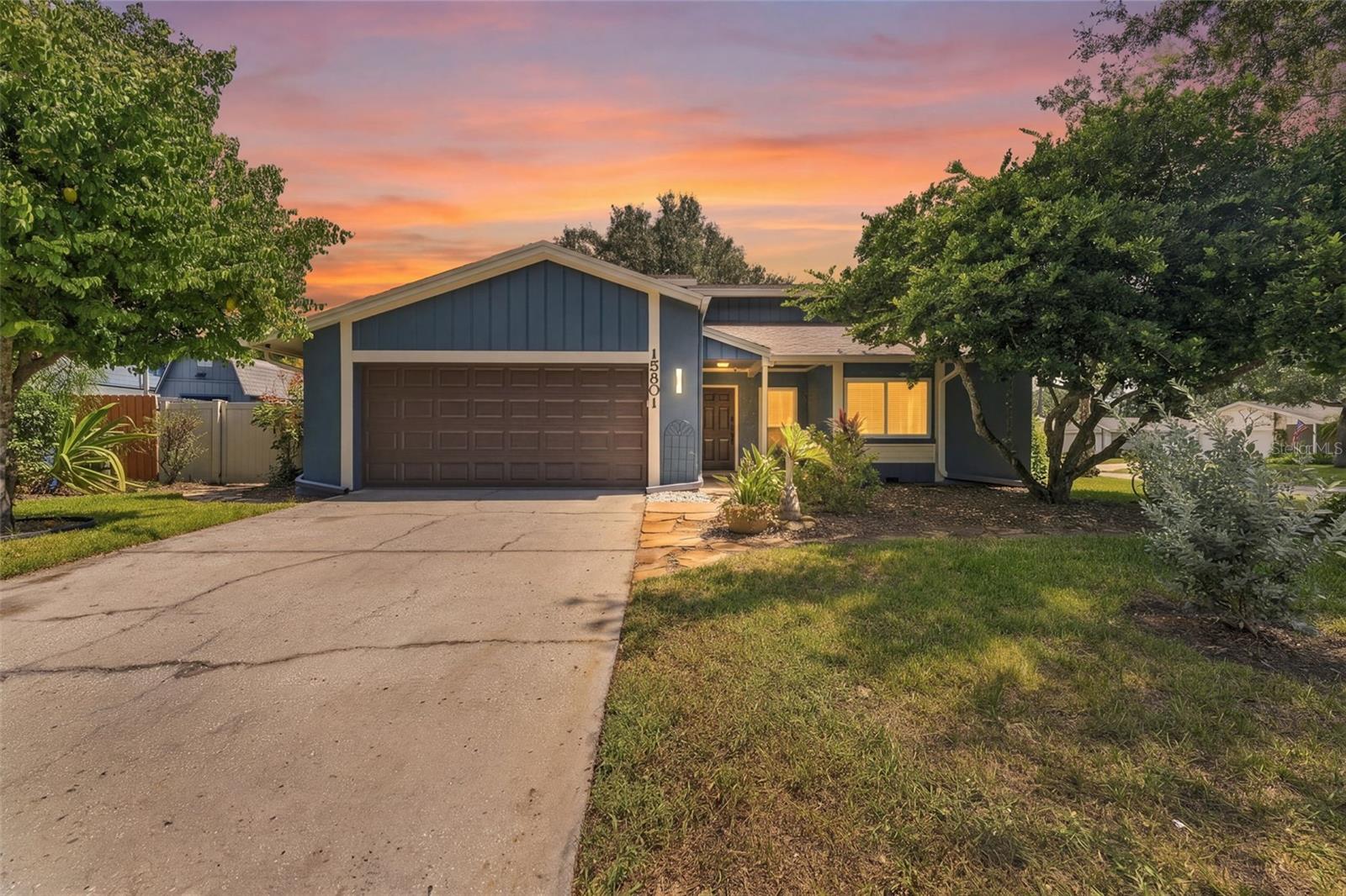 15801 COUNTRY LAKE DR — photo 2