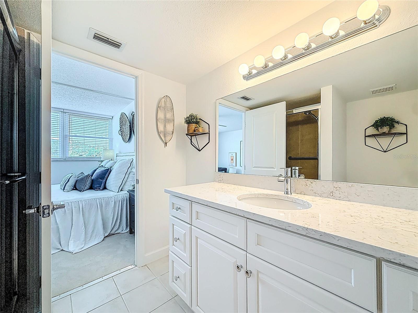 7425 BAY ISLAND DR S #105 — photo 12