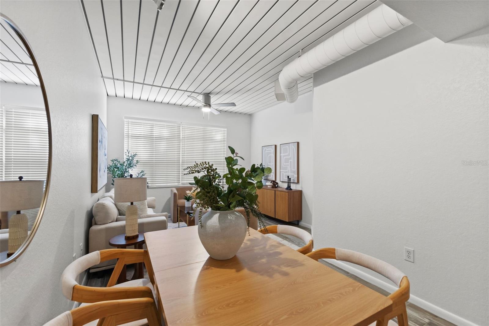 2411 W HORATIO ST #519 — photo 4