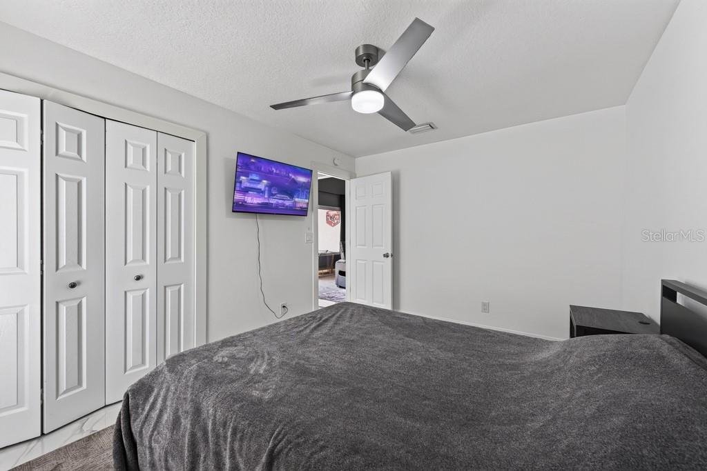 1802 WAKEFIELD DR — photo 43
