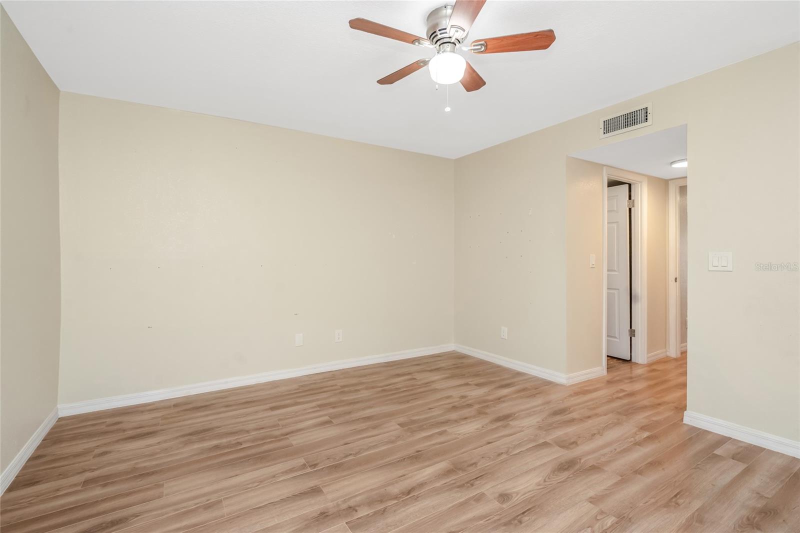 6308 NEWTOWN CIR #8C1 — photo 25