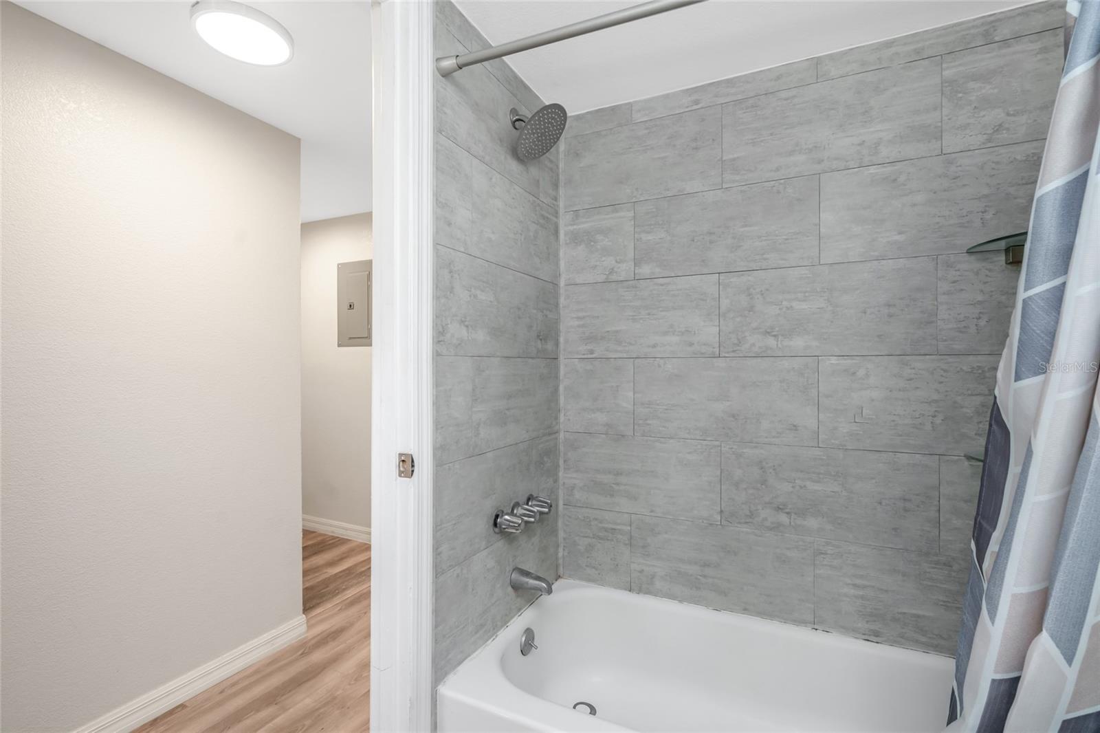 6308 NEWTOWN CIR #8C1 — photo 29
